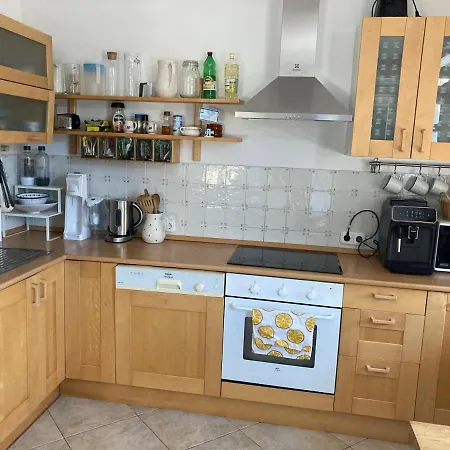 Sunhouse, Hébergement de vacances