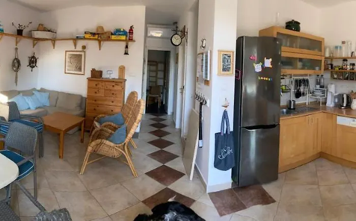 בית נופש Sunhouse, *