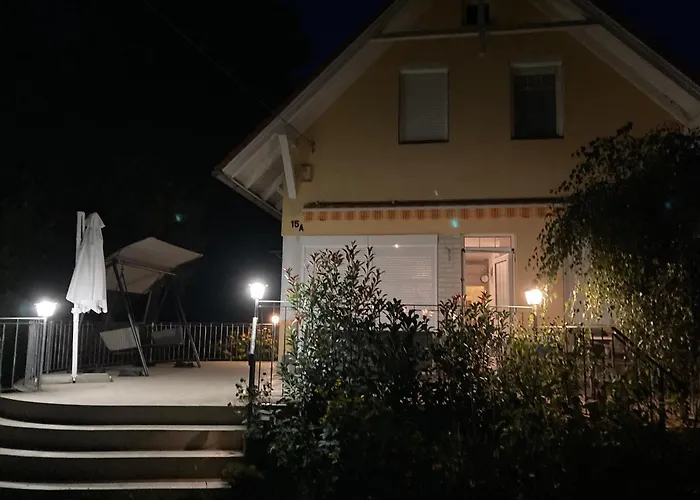 Sunhouse, Casa de Férias