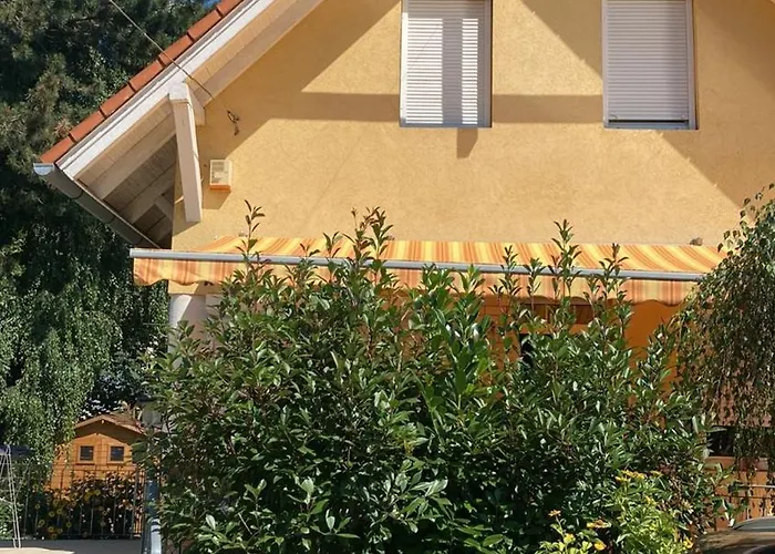 Sunhouse, * Balatonvilágos